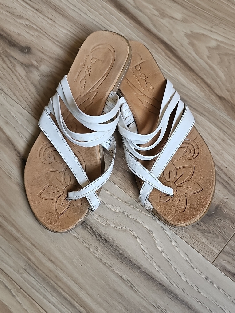 boc White Multi-Strap Toe-Loop Sandals
